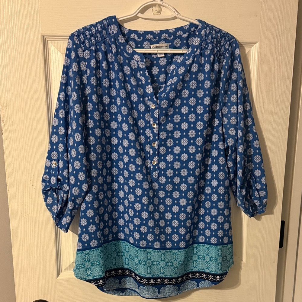Croft & Barrow Blue and White Floral Blouse